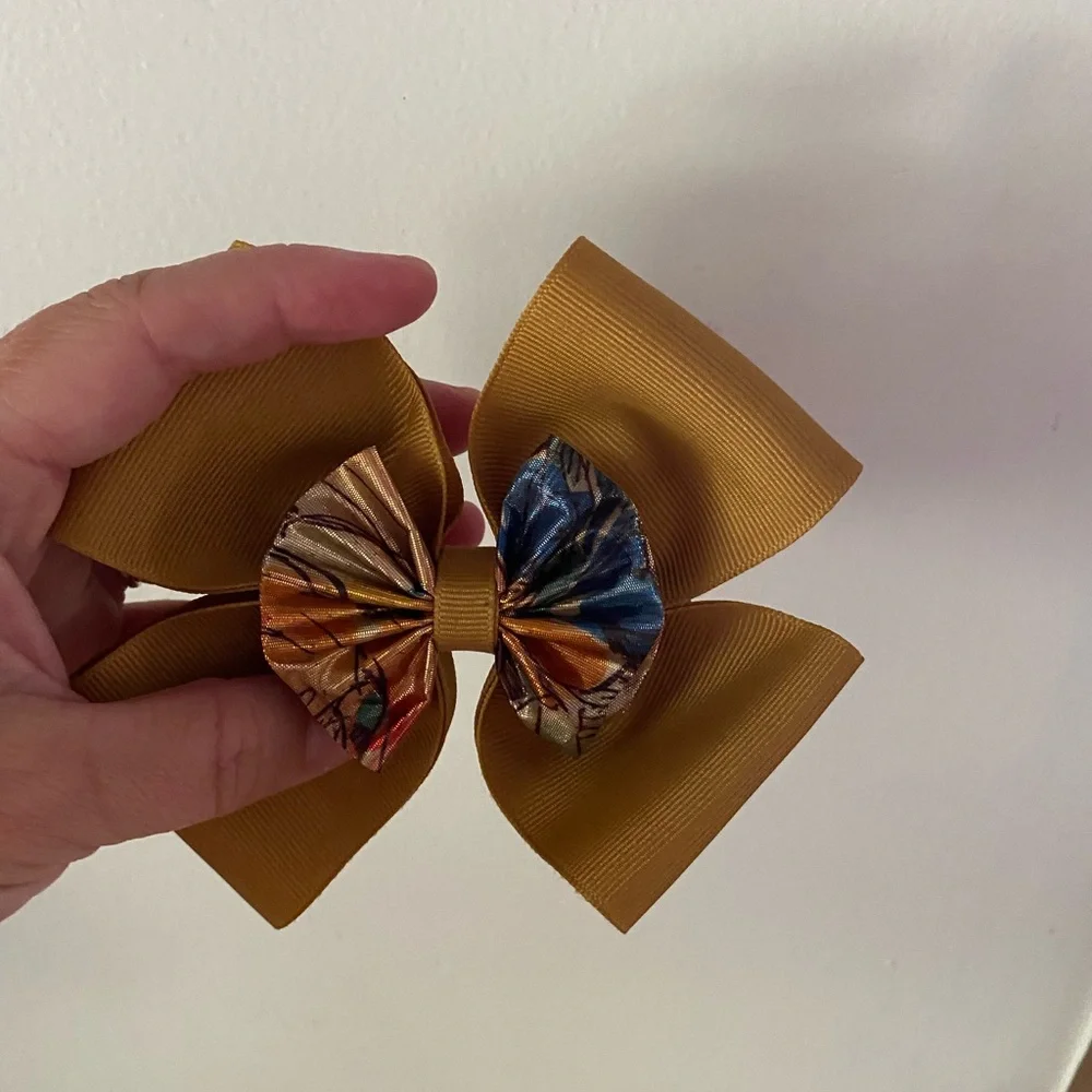 Vintage Classic Christmas Holiday hair accessories 90s blue and gold‎ bows